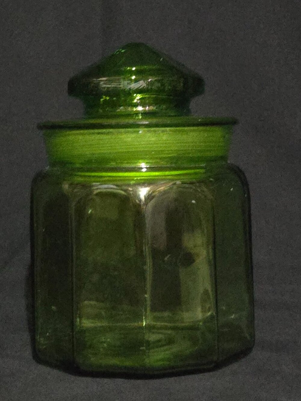 Vtg L.E. Smith Green Glass 10 Panel Apothecary Jar w Lid